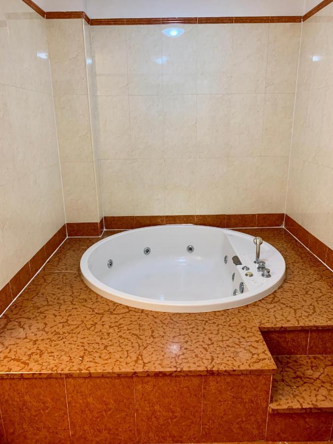 Hotel - Motel Flower Gropello Cairoli Eksteriør bilde