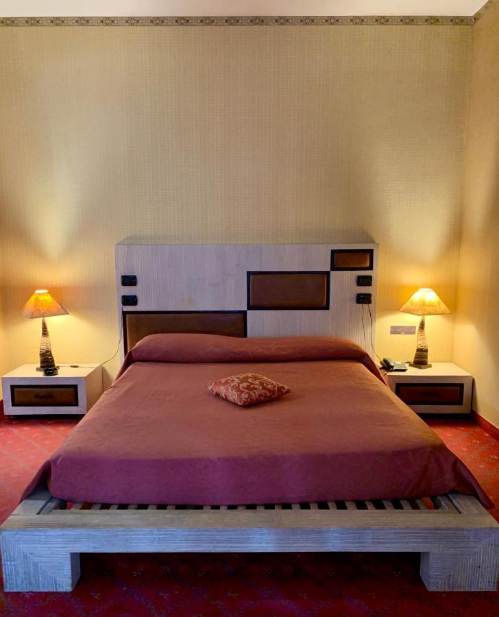 Hotel - Motel Flower Gropello Cairoli Eksteriør bilde