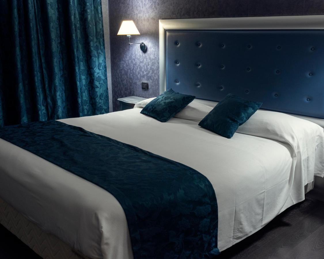 Hotel - Motel Flower Gropello Cairoli Eksteriør bilde